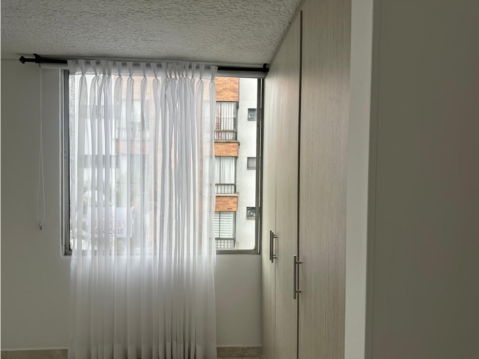 SE VENDE APARTAMENTO SECTOR LAURELES — foto 2