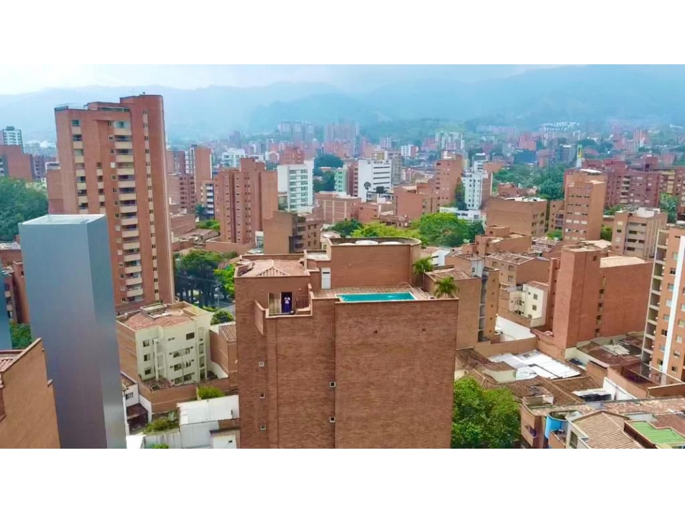 Vendo espectacular Penthouse con piscina privada. 2o Parque Laureles — foto 2