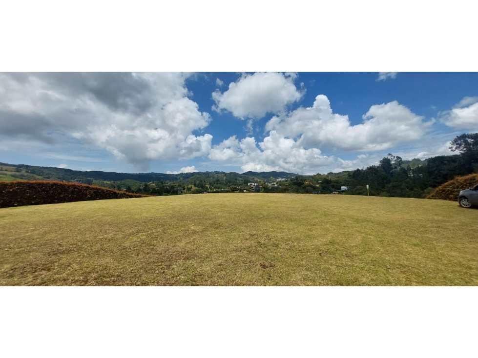Lote con hermosa vista antes del peaje en la vía al Aeropuerto — foto 4