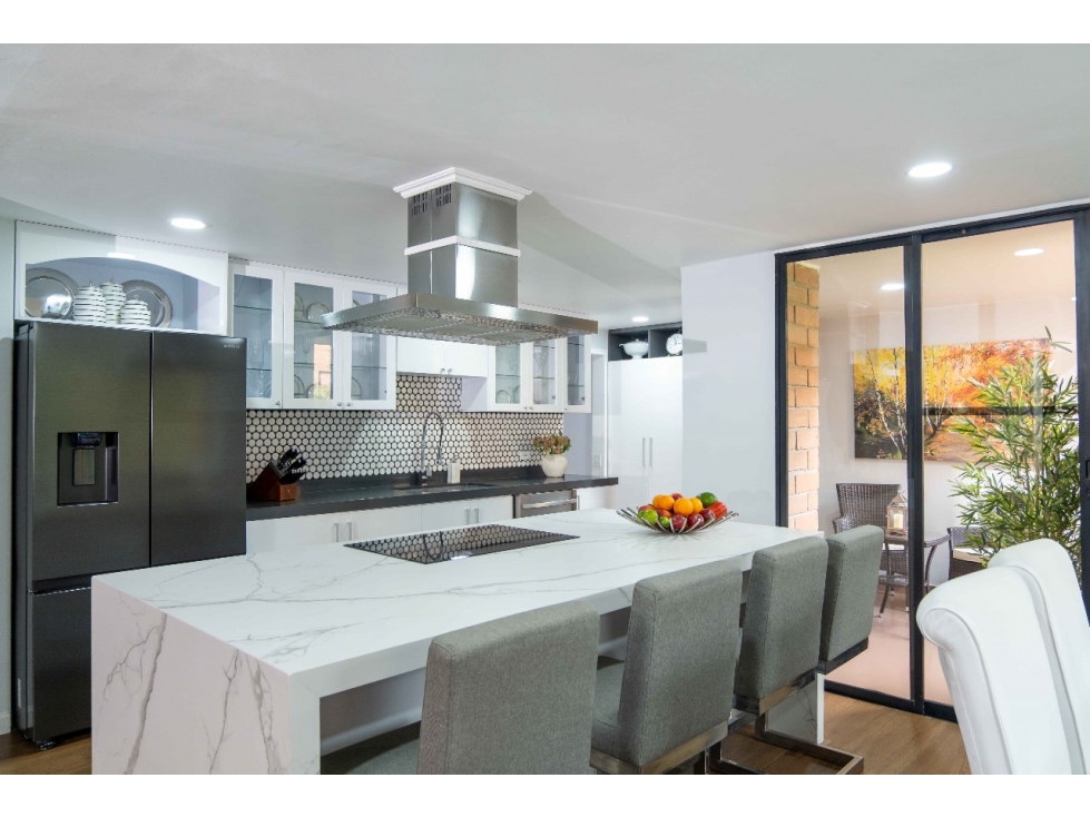Vendo hermoso apartamento recién remodelado, Los Balsos - El Poblado — foto 3