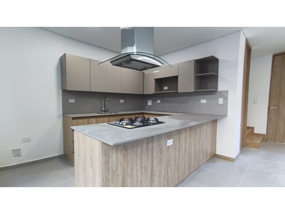 Arriendo Moderna Casa de 2 pisos para estrenar, San Antonio, Rionegro — foto 6
