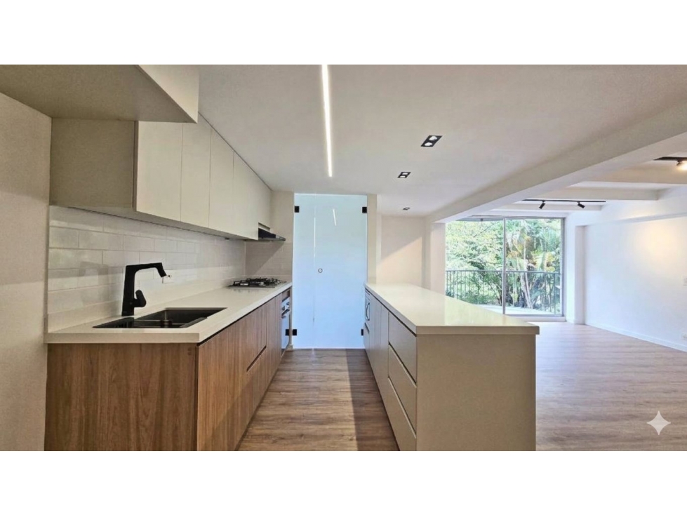 Vendo apartamento remodelado en La Visitación, El Poblado — foto 4