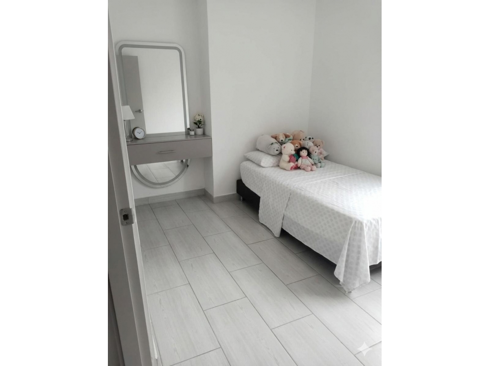 Vendo Apartamento en Parte Baja de La Loma de Los Bernal — foto 6