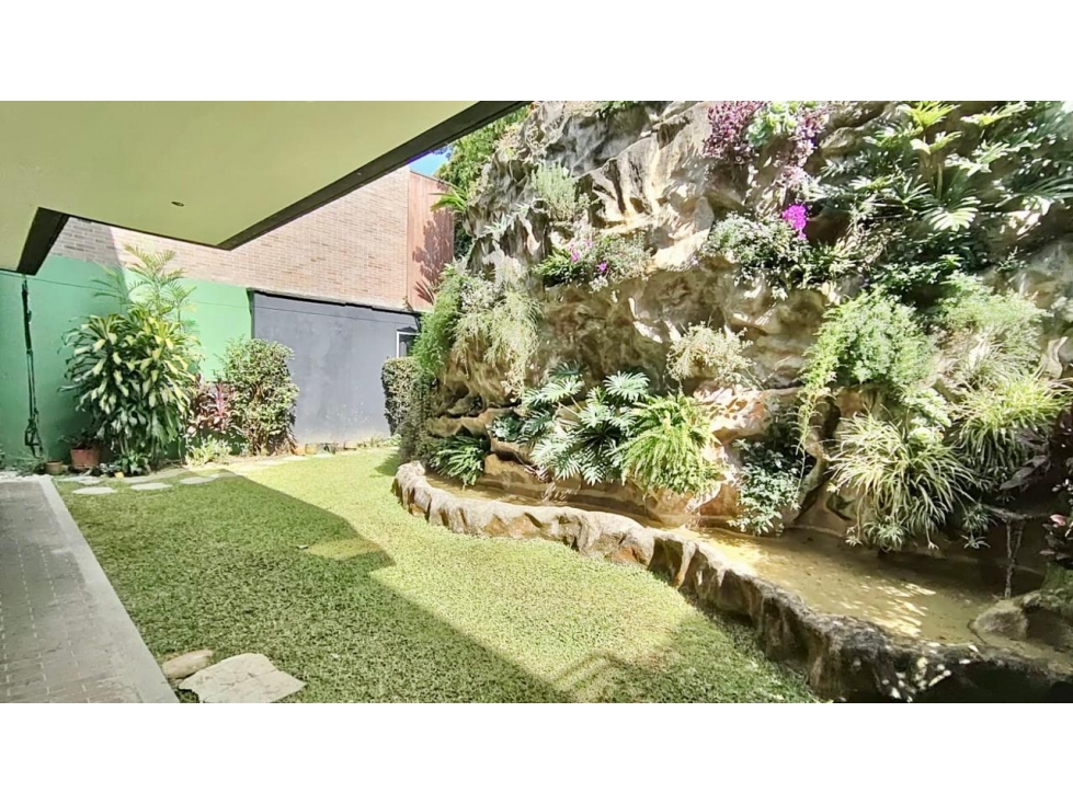 Vendo casa muy iluminada en Envigado, El Atravesado, San Lucas — foto 6