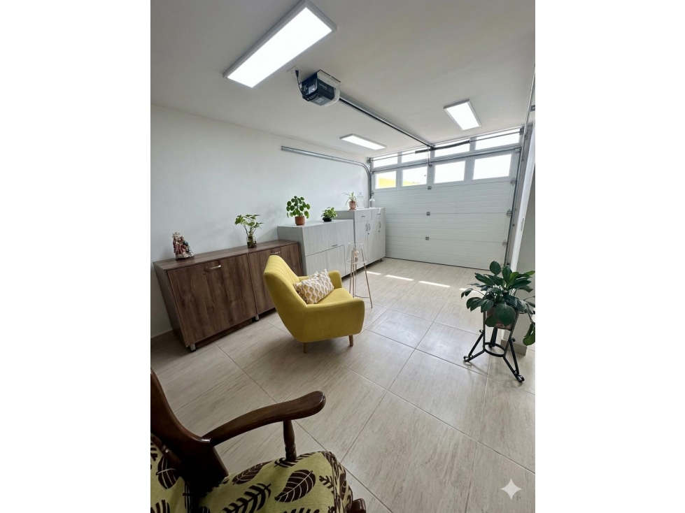 Vendo casa con malacate en sector Viva La Ceja — foto 4
