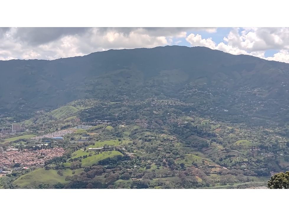 Vendo Acogedora Finca con Vista Espectacular. Girardota, Los Ochoa — foto 3