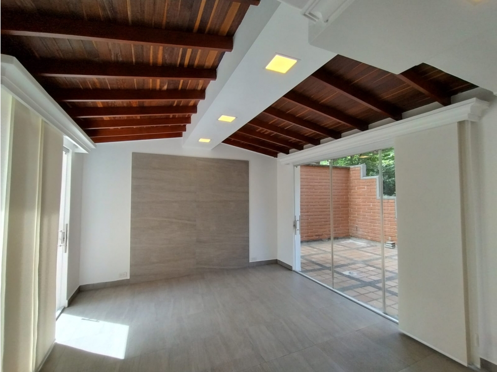 Vendo apartamento con terraza en Los Parra Parte Baja, El Poblado — foto 6