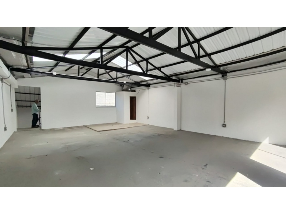 Vendo Local / Bodega en Envigado - Guanteros, 2 pisos y 2 sótanos — foto 5