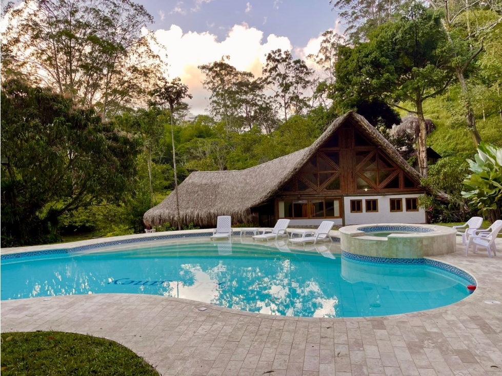 Espectacular finca amoblada para la venta en Girardota, Antioquia — foto 2