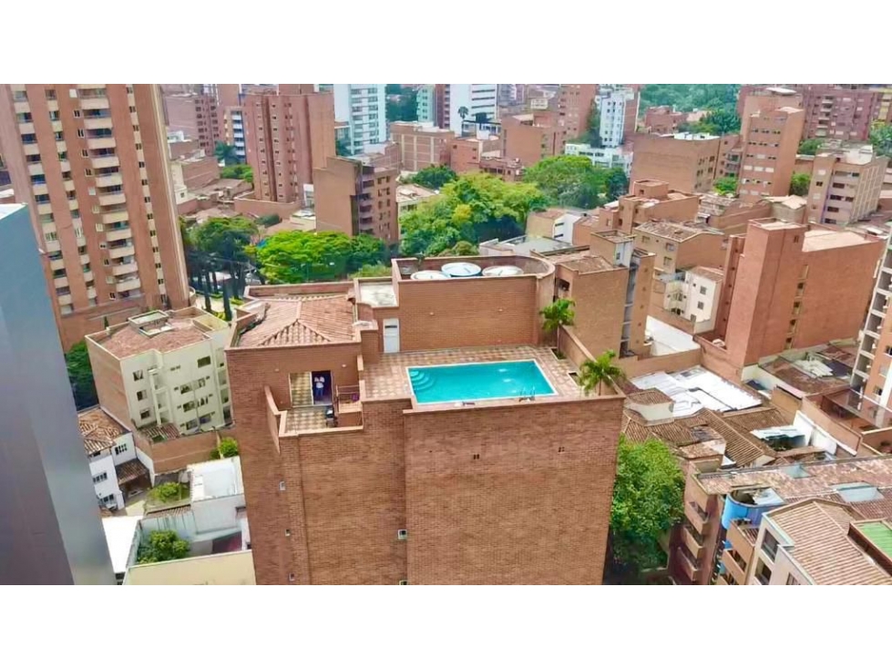 Vendo espectacular Penthouse con piscina privada. 2o Parque Laureles