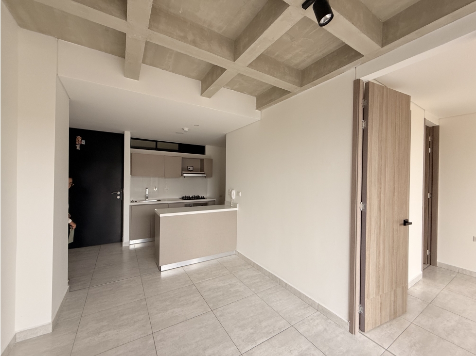 SE ARRIENDA APARTAESTUDIO EN LA AVENIDA CENTENARIO — foto 3