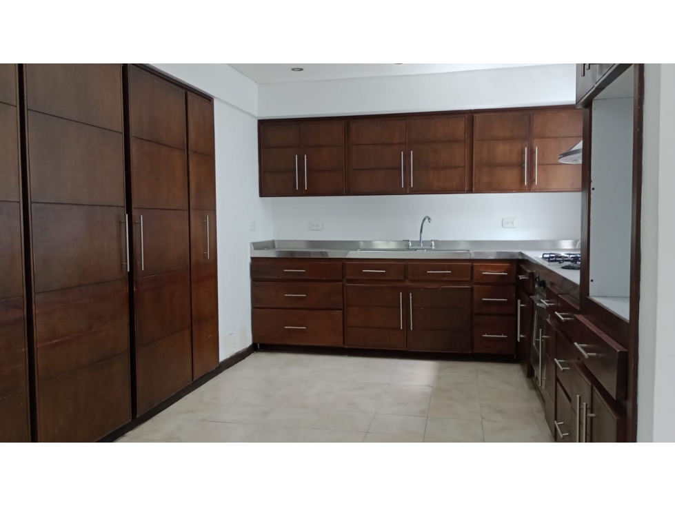 SE ARRIENDA CASA PARA VIVIENDA O USO COMERCIAL EN LA CASTELLANA - 6