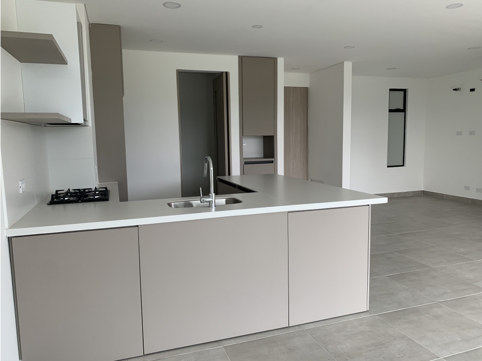 SE VENDE ESPECTACULAR APARTAMENTO CERCA AL CLUB CAMPESTRE