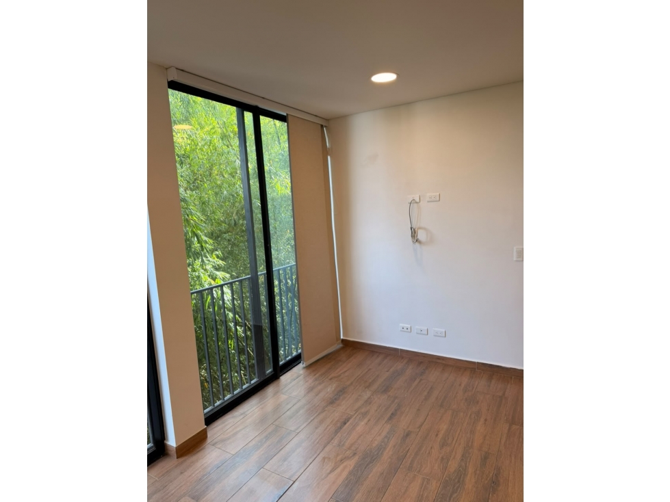 SE VENDE ESPECTACULAR APARTAMENTO SECTOR LAURELES - 6