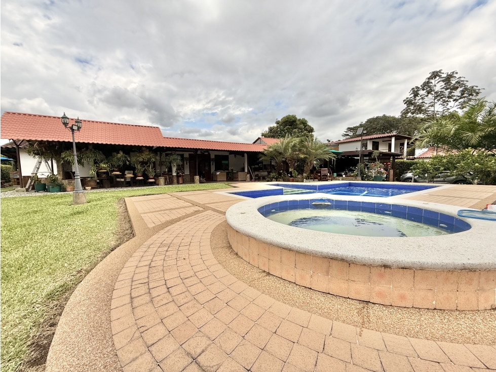 SE VENDE CASA CAMPESTRE CERCA AL AEROPUERTO — foto 6