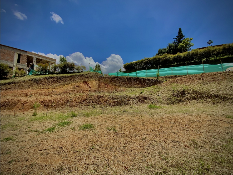 Venta Lote Licencia + Estudios Parcelacion Imponente vista El Retiro — foto 4