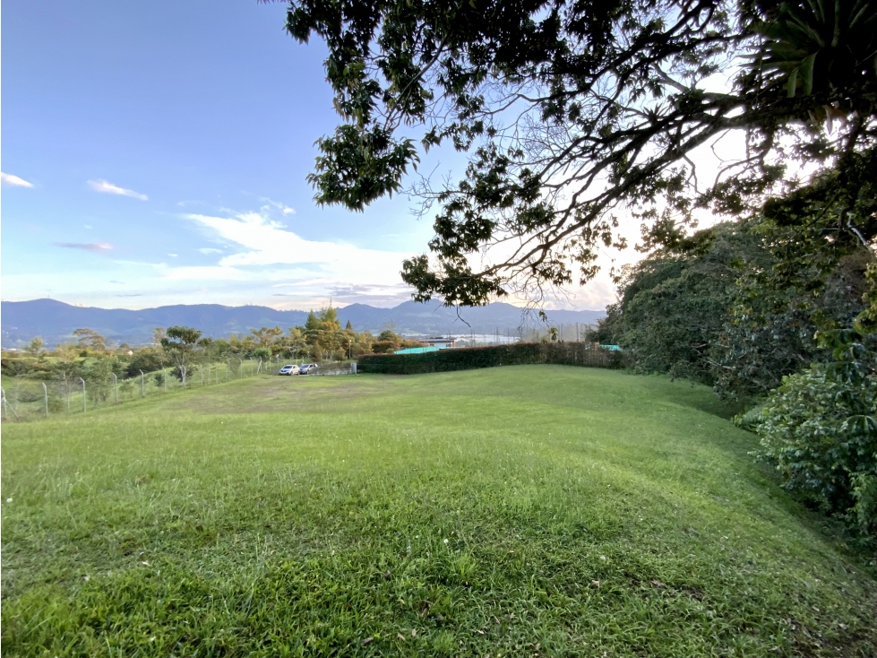 Vende Lote con Bosque Nativo y Quebrada Parcelacion La Ceja — foto 2