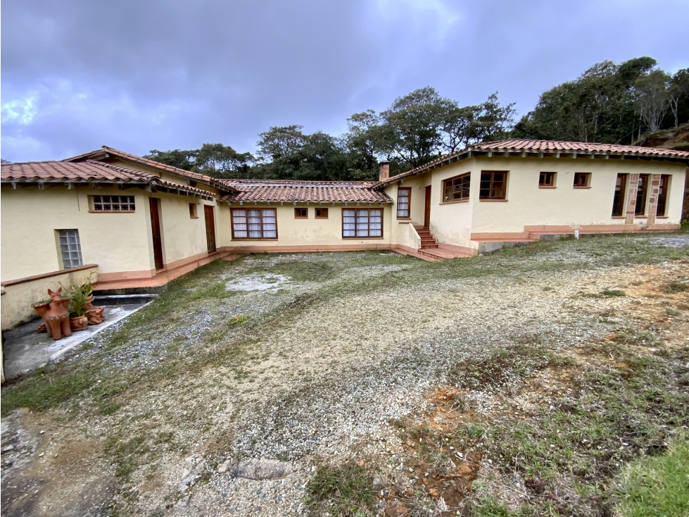 Venta Finca Independiente Alto Palmas SIN PEAJE INMERSA EN BOSQUE — foto 2