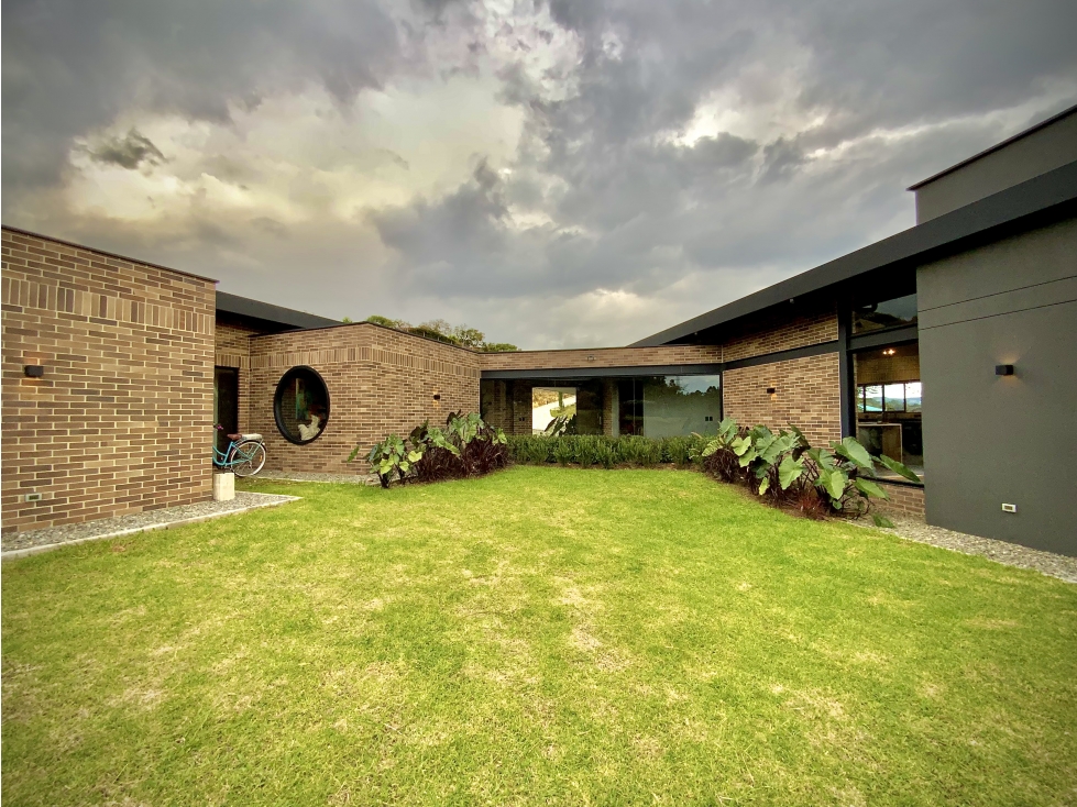 Venta Casa Acabados de Lujo Parcelacion Via San Antonio La Ceja — foto 2