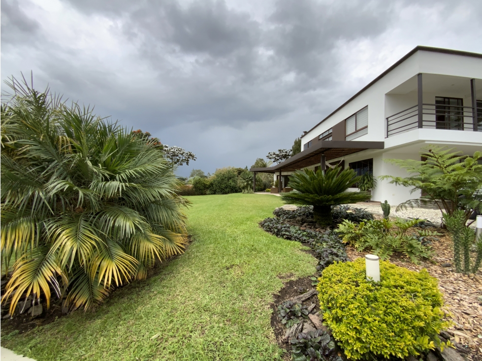 Venta Casa Campestre Parcelación a 5 minutos de Llanogrande