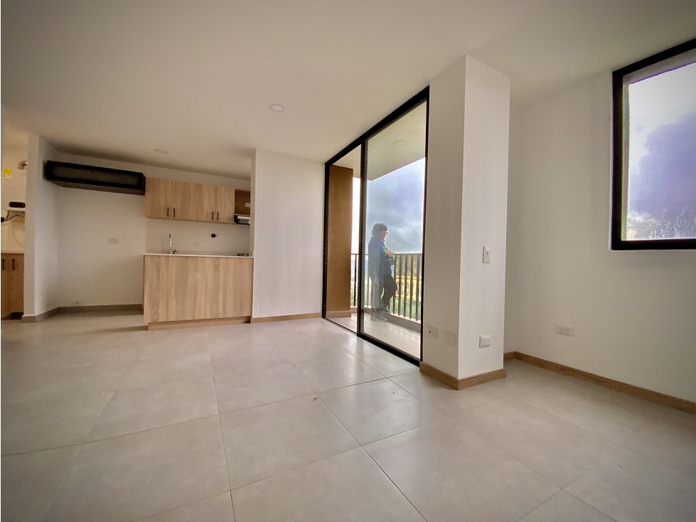 Venta Apartamento sin poniente a 5 Minutos de Llanogrande Zonas — foto 2