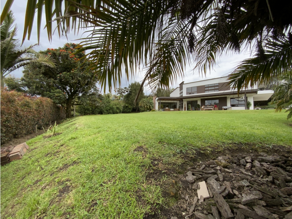 Venta Casa Campestre Parcelación a 5 minutos de Llanogrande — foto 2