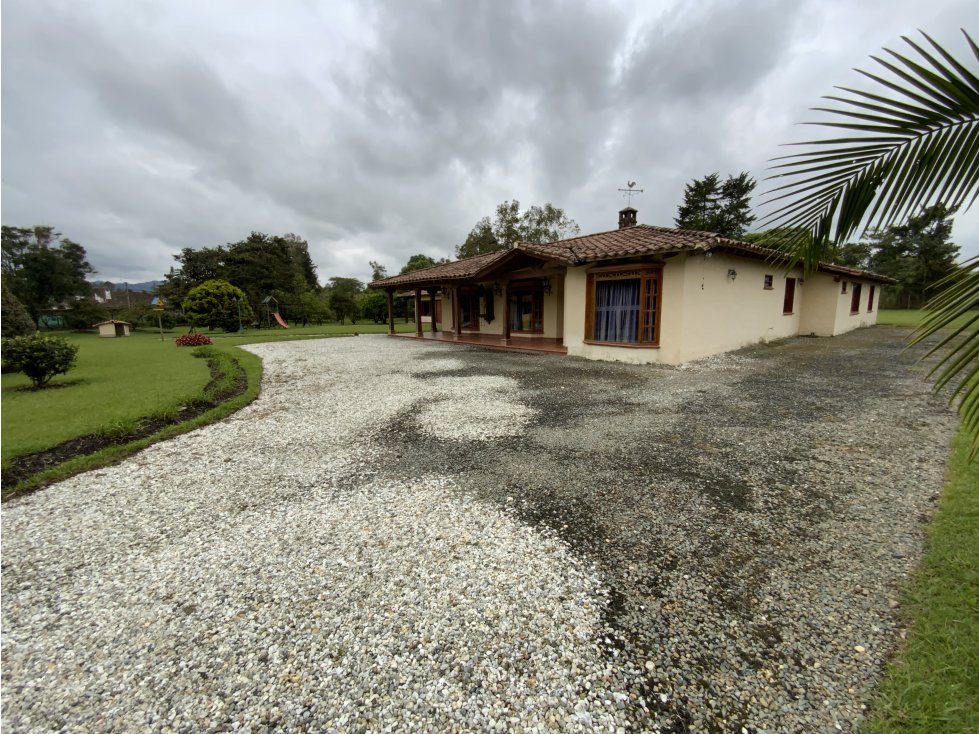 Venta Finca Uso Comercial Llanogrande - 5