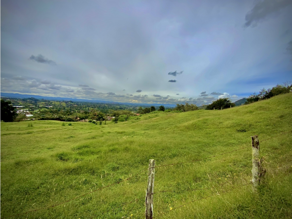 Venta Lote Independiente a 10 minutos de Llanogrande