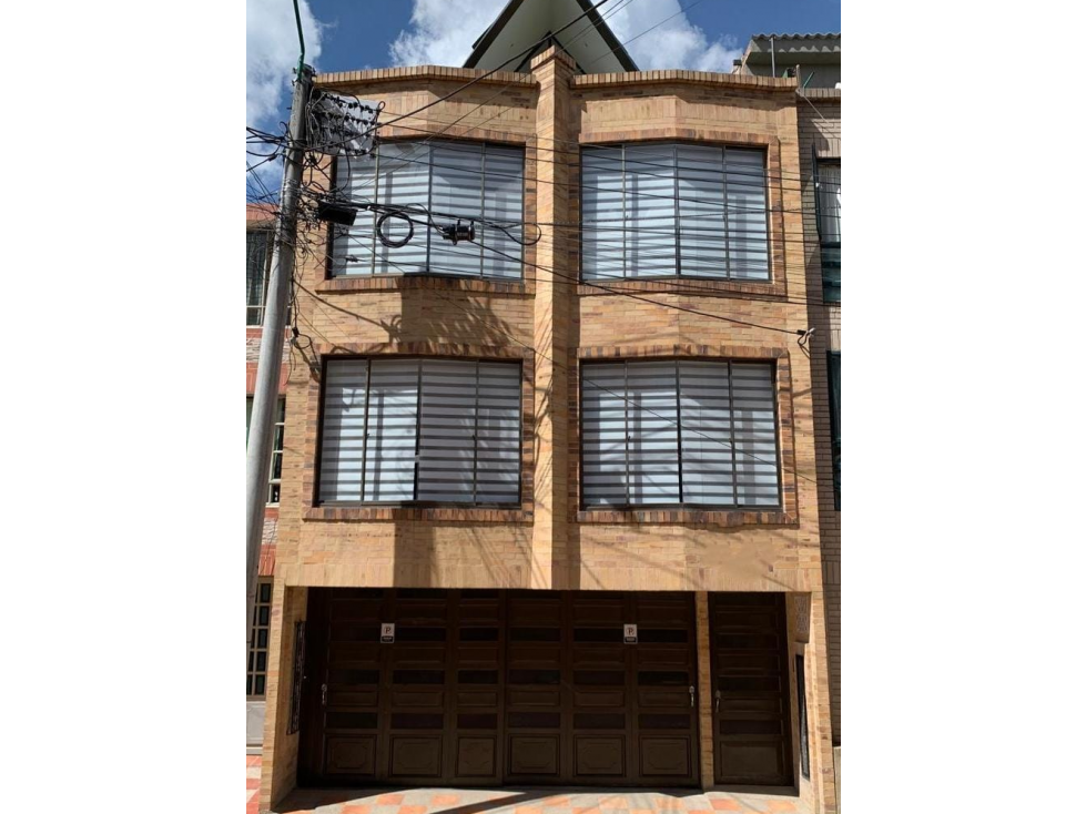 ZEZ-10 VENDO 3 APARTAMENTOS EN EDIFICIO ZIPAQUIRÁ