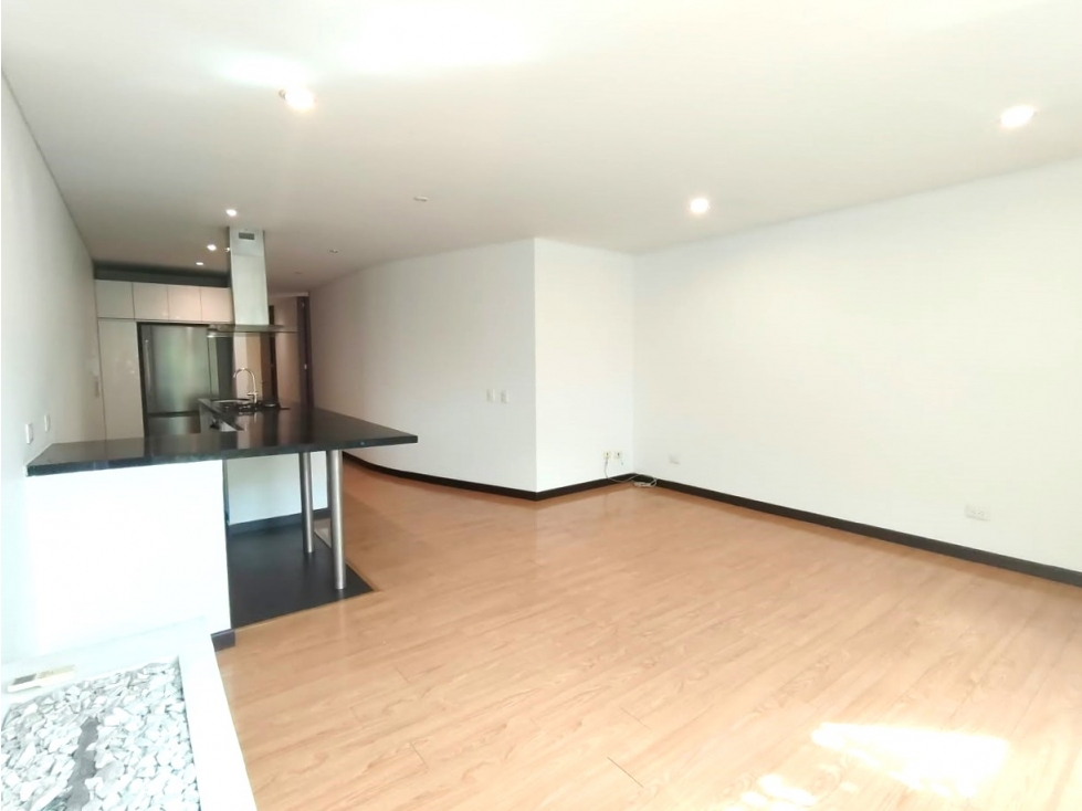 ZS-1270 APARTAESTUDIO EN ARRIENDO ALTOS DE LA CABRERA — foto 2