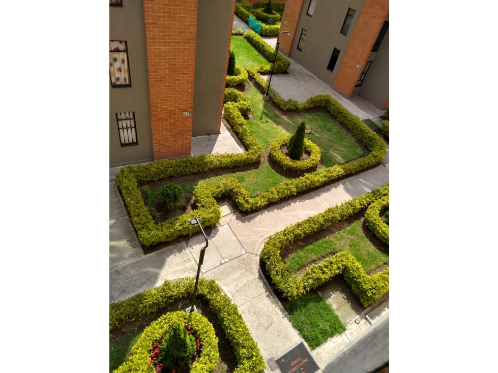 ZRV-VENDO APTO EN CIUDAD VERDE