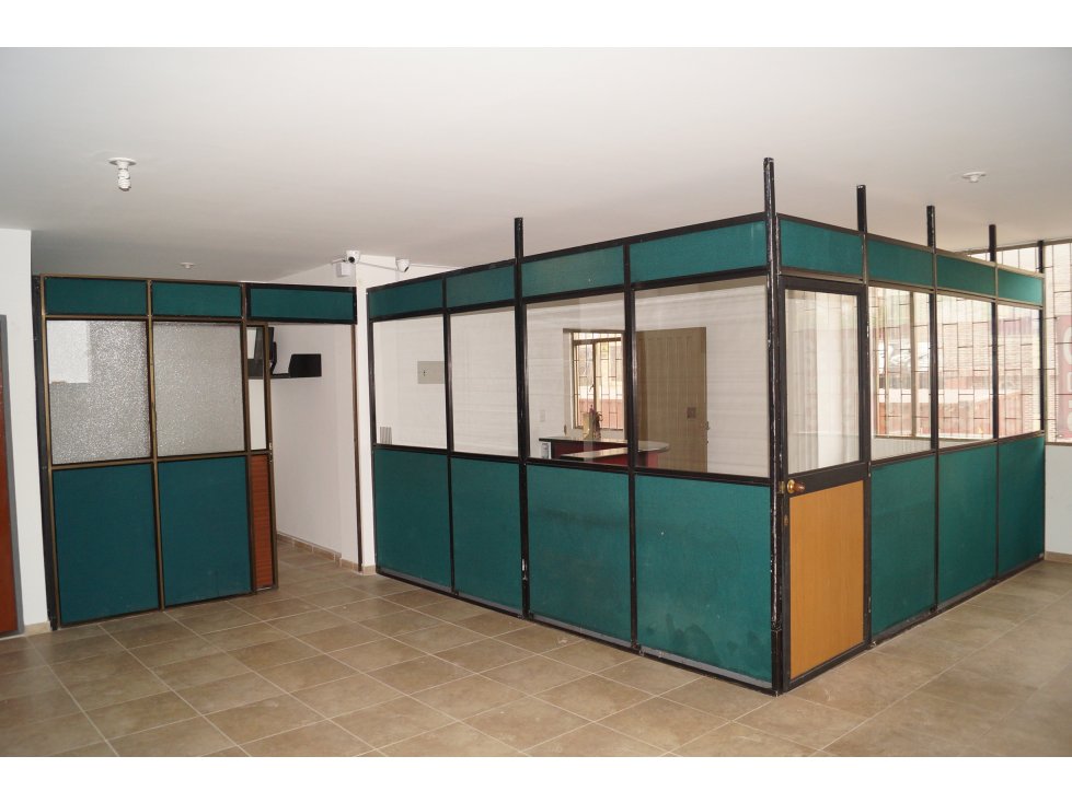 ZS-319 Edificio en venta, Las Orquideas