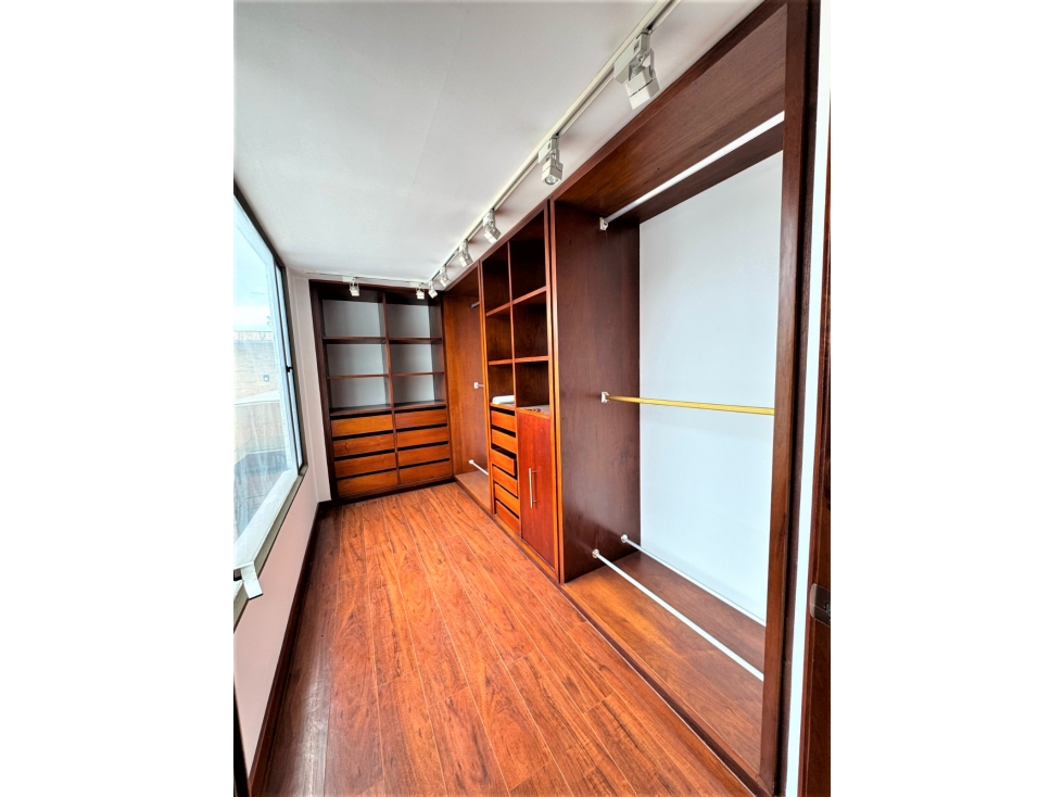 AG/ EN VENTA PENTHOUSE DÚPLEX SANTA BARBARA OCCIDENTAL — foto 3