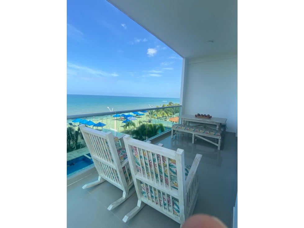 ALQUILER DE APARTAMENTO FRENTE AL MAR DE 4 HABITACIONES — foto 2