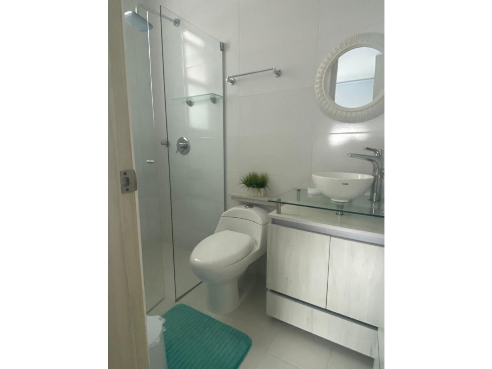ALQUILER DE APARTAMENTO FRENTE AL MAR DE 4 HABITACIONES — foto 5