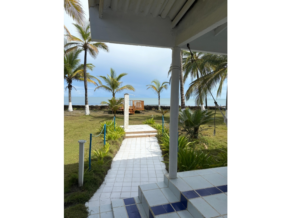 VENTA DE CABAÑA FRENTE AL MAR EN SAN BERNARDO DEL VIENTO