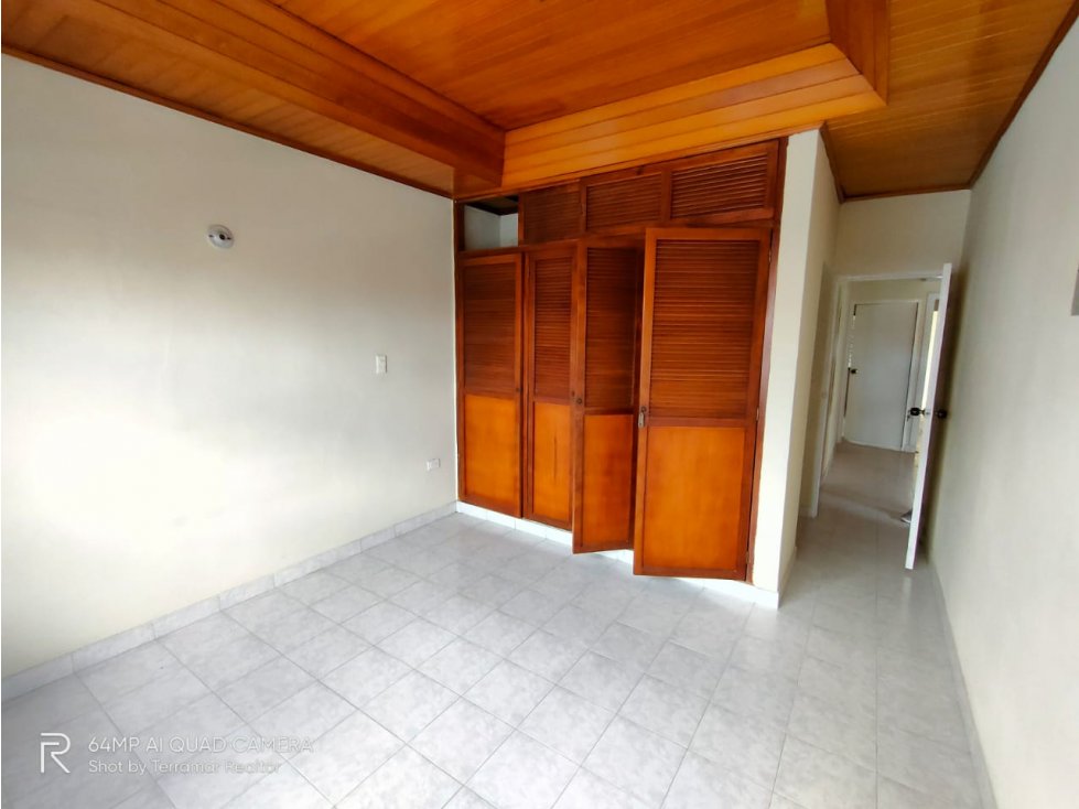 APARTAMENTO EN VENTA EXCELENTE UBICACION - 4
