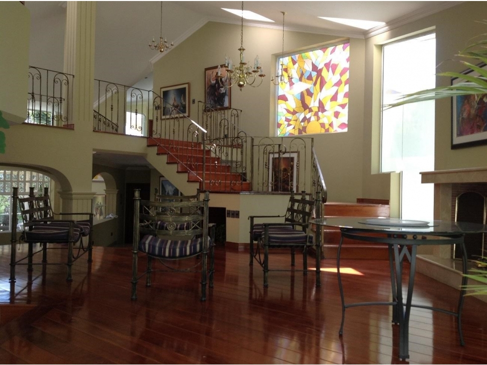RESIDENCIA AL NORTE DE QUITO (SANTA LUCIA) — foto 5