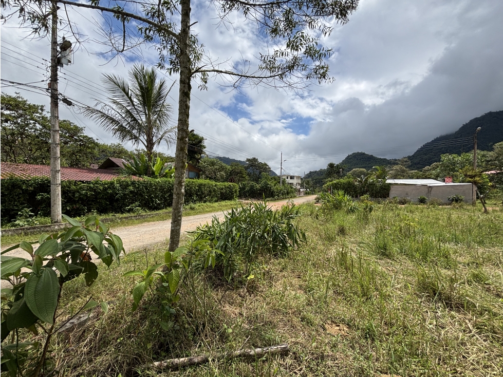 Terreno esquinero en venta en Mindo - 3