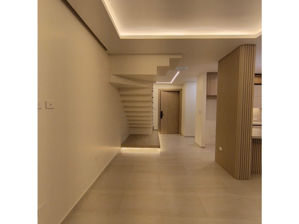 C.01 Venta de Casa en Urbanización Mallorca Village via Salitre - 3