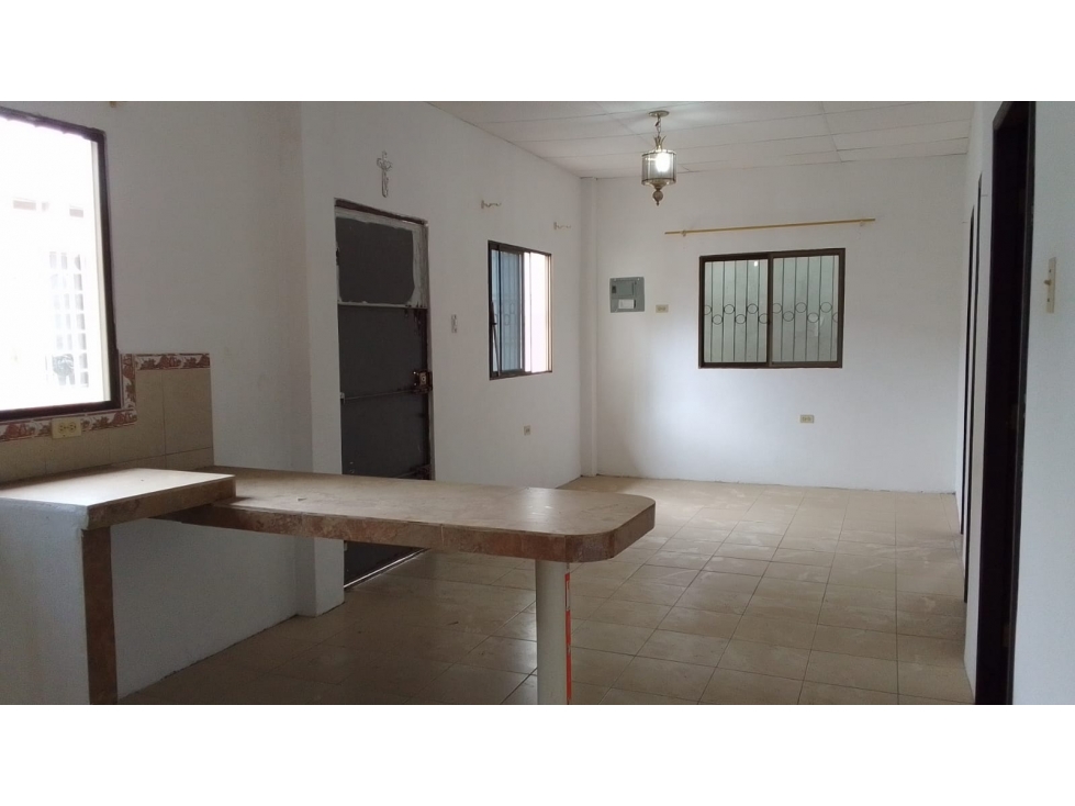 Se vende casa de 2 unidades en Playas Villamil - 2