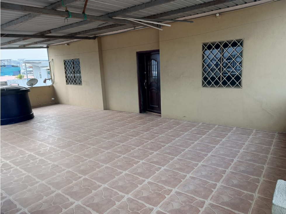Venta de Suite 3er piso alto con terraza