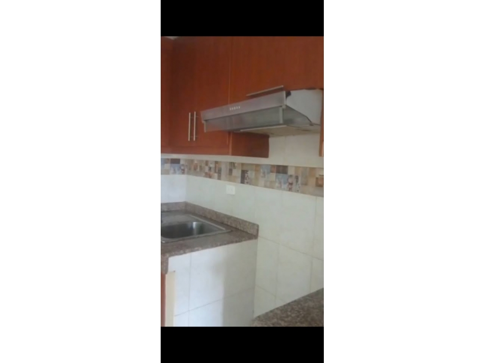 Amplia Casa en Alquiler en Quito Ciudad Bicentenario | 4 Dormitorios — foto 2