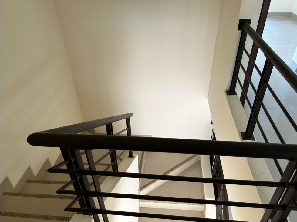 Alquiler en Urbanización Bali av. León Febres Cordero vía Aurora — foto 6