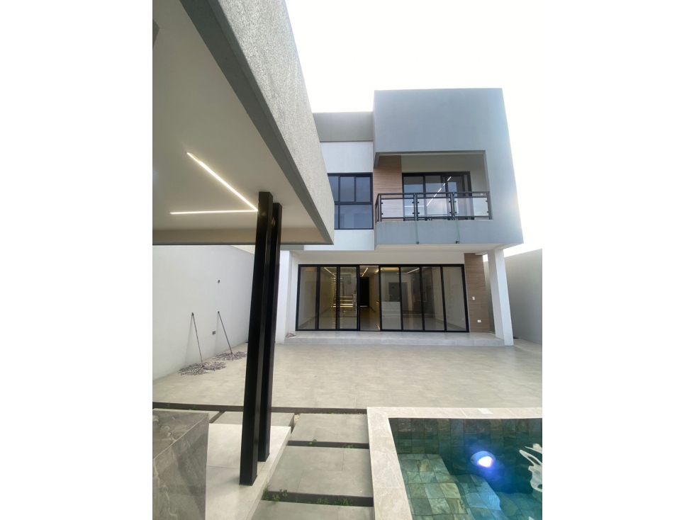 C.01 Venta casa de estreno en Urbanización El Condado Vicolinci — foto 2