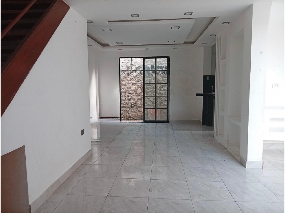 C.01 CASA EN VENTA EN URBANIZACION CIUDAD SANTIAGO COMERCIAL — foto 4