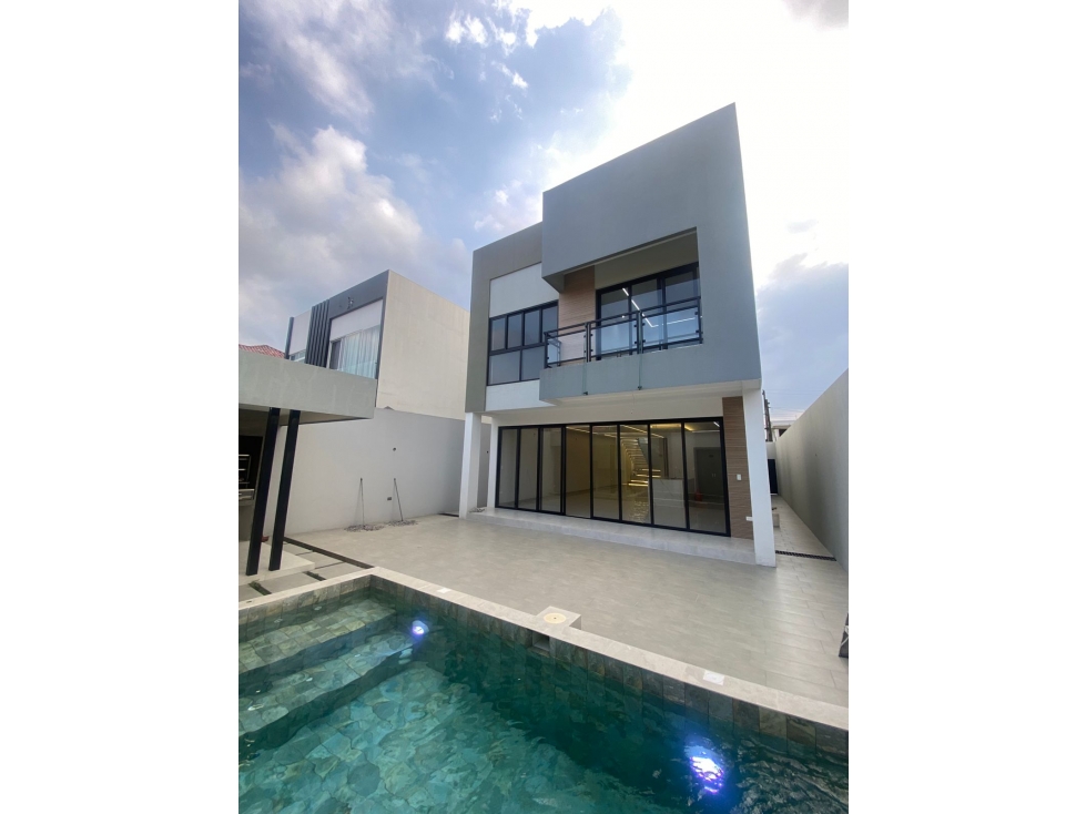 C.01 Venta casa de estreno en Urbanización El Condado Vicolinci — foto 3