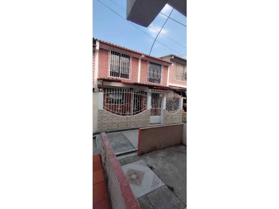 Se Vende Casa Urb. Beata Mercedes Molina (Ejecutiva)