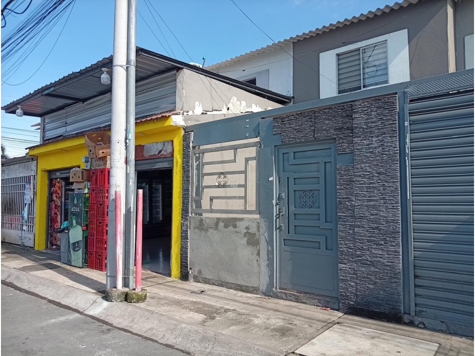 C.01 CASA EN VENTA EN URBANIZACION CIUDAD SANTIAGO COMERCIAL — foto 2