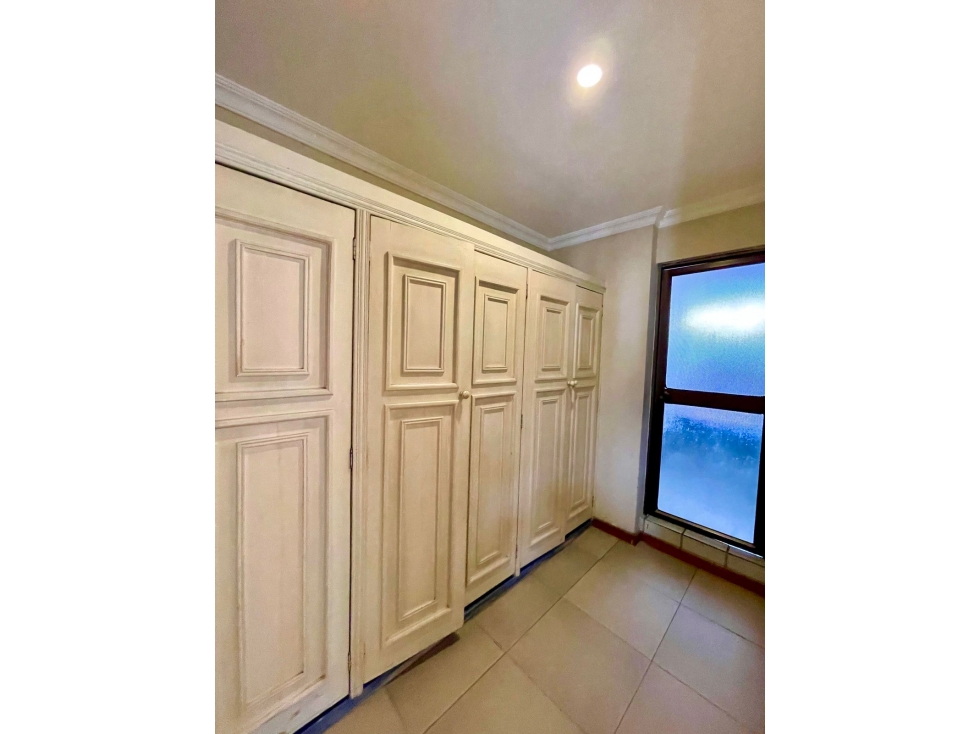 Se alquila cómodo departamento en 3er piso, Ceibos. - 5